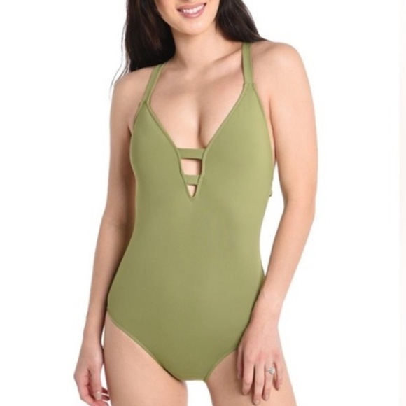 Seafolly Active Deep V Maillot One Piece SwimsuitWomen's SwimwearNWOT